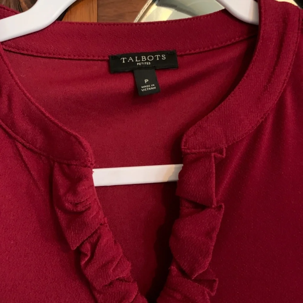 Talbots‎ petite ruffle neck dress. Never worn . Retsil 159